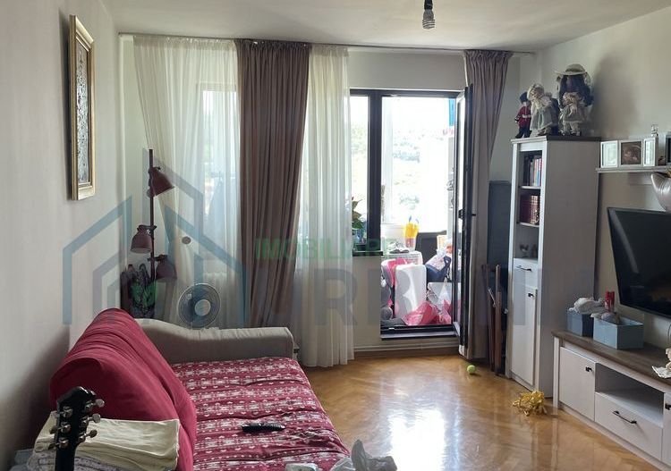 Apartament 3 camere decomandat, zona Alexandru cel Bun, 66 mp utili, mobilat si echipat - Poză 3