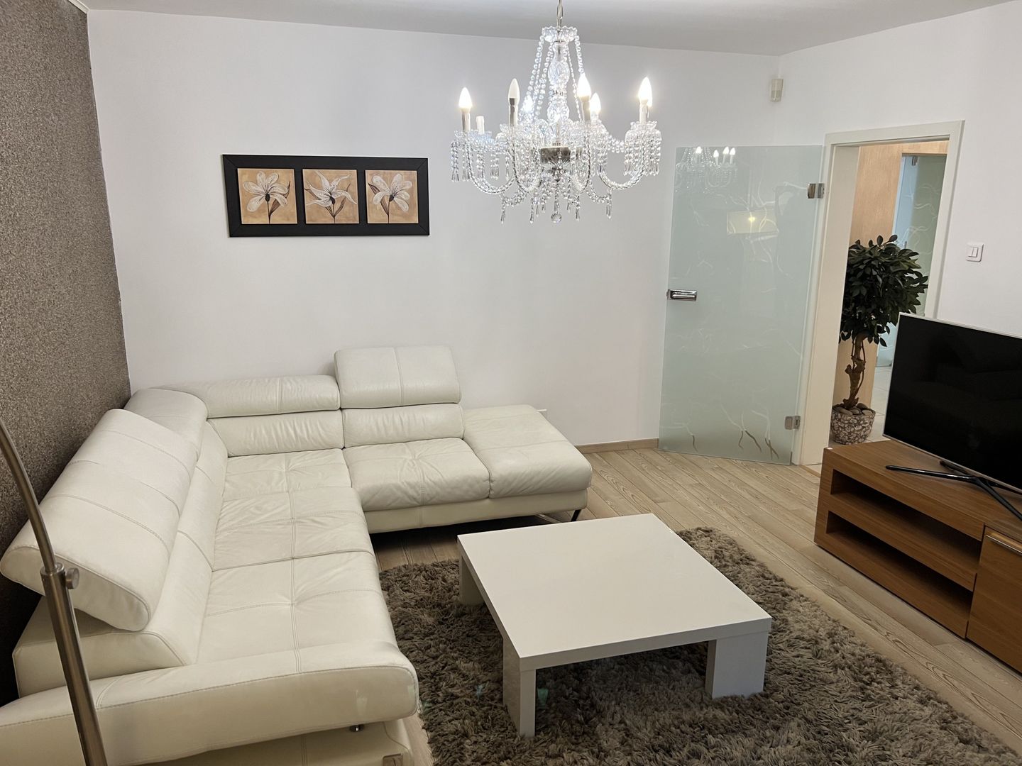 Apartament Lux 4 camere metrou loc parcare - Poză 8