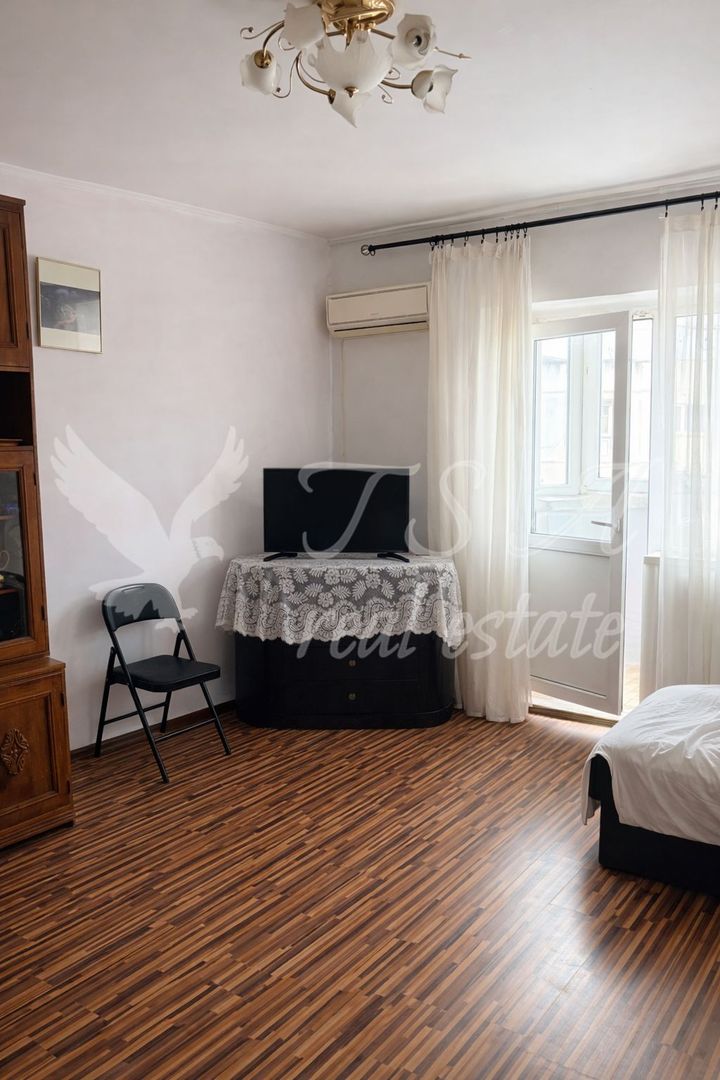 Apartament 2 camere, decomandat, zona Sebastian - Poză 4
