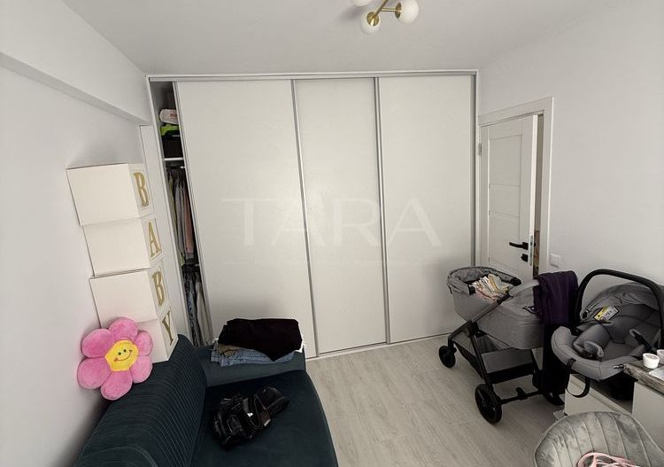 Apartament 3 camere, terasă de 55 mp și parcare în garaj – zona Petrom - Poză 3