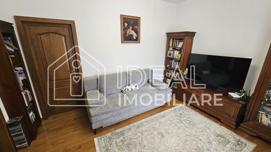 Casă deosebită, cu 5 camere, cu teren de 1132 mp – Cisnădioara - Poză 10