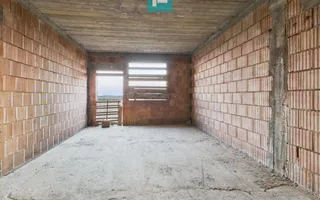 Proprietate impresionantă între Curtici și Macea - Poză 16