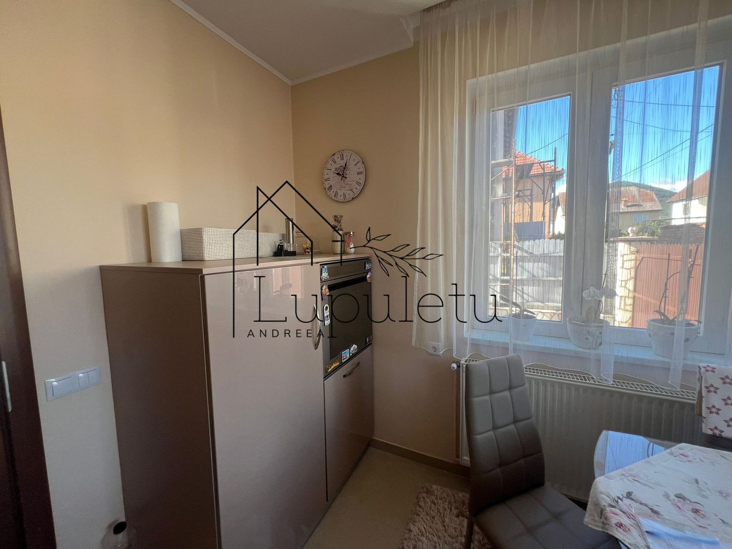 Casa de Vanzare Rasinari | 6 Camere | 200 MPU | Teren 979 MP | - Poză 13