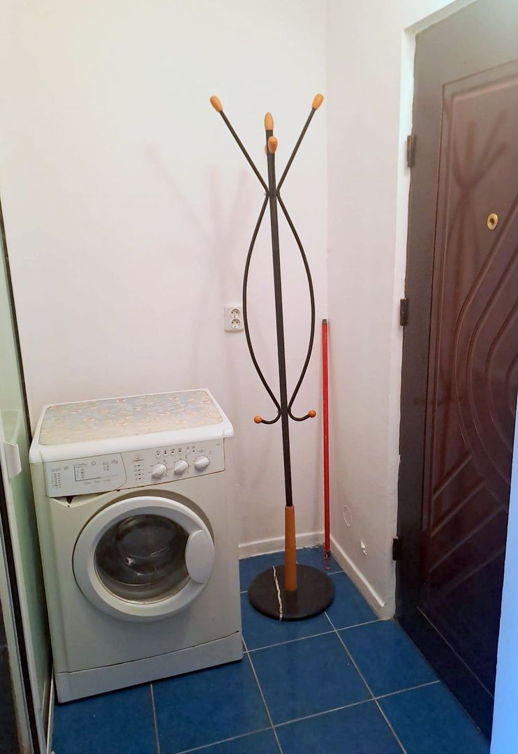 Apartament cu o camera de inchiriat – Micro 38, etaj intermediar - Poză 3