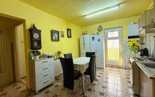 Apartament cu 2 camere decomandat in Manastur str Primaverii - Poză 3