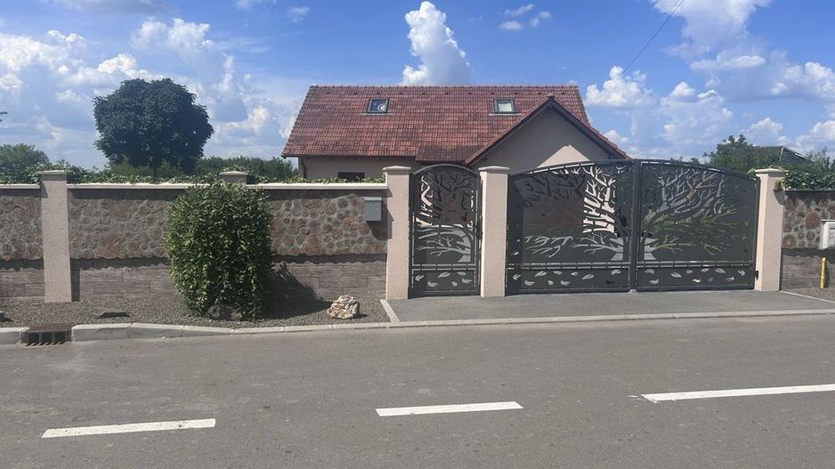 BRASADAS vinde casa individuala spatioasa. - Poză 2
