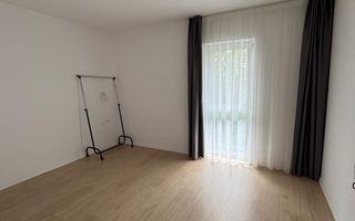 Casa individuala 114 utili 4 camere 2 bai si curte 215 mp in Selimbar - Poză 7