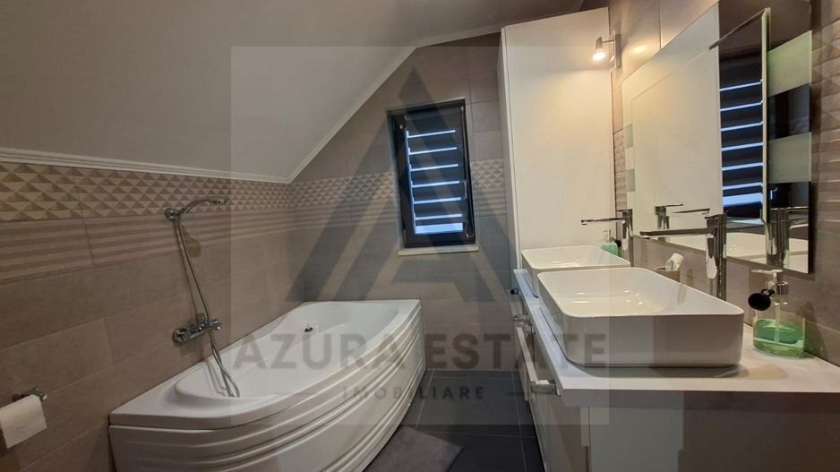 Casa individuala echipata premium cu 4 camere si 2 bai in Cristian - Poză 11