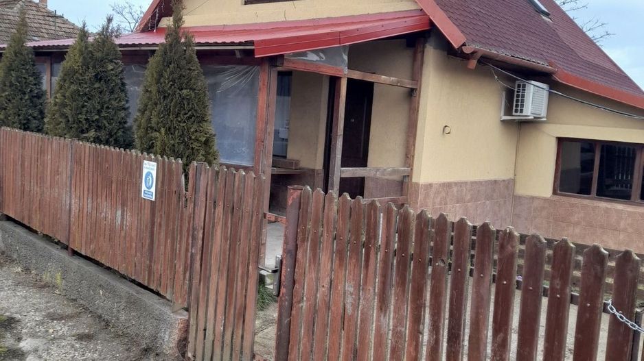 Vand casa cu grajd si teren in Satu Mare Com Craidorolot Jud Satu Mare 2 - Poză 8