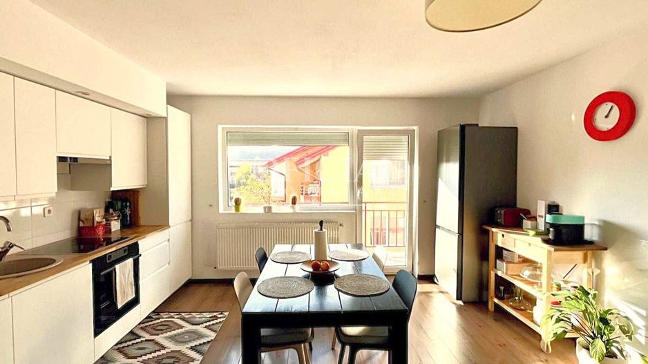 Apartament 3 camere | Parcare | 64 mp | Zona Eroilor | Floresti - Poză 1