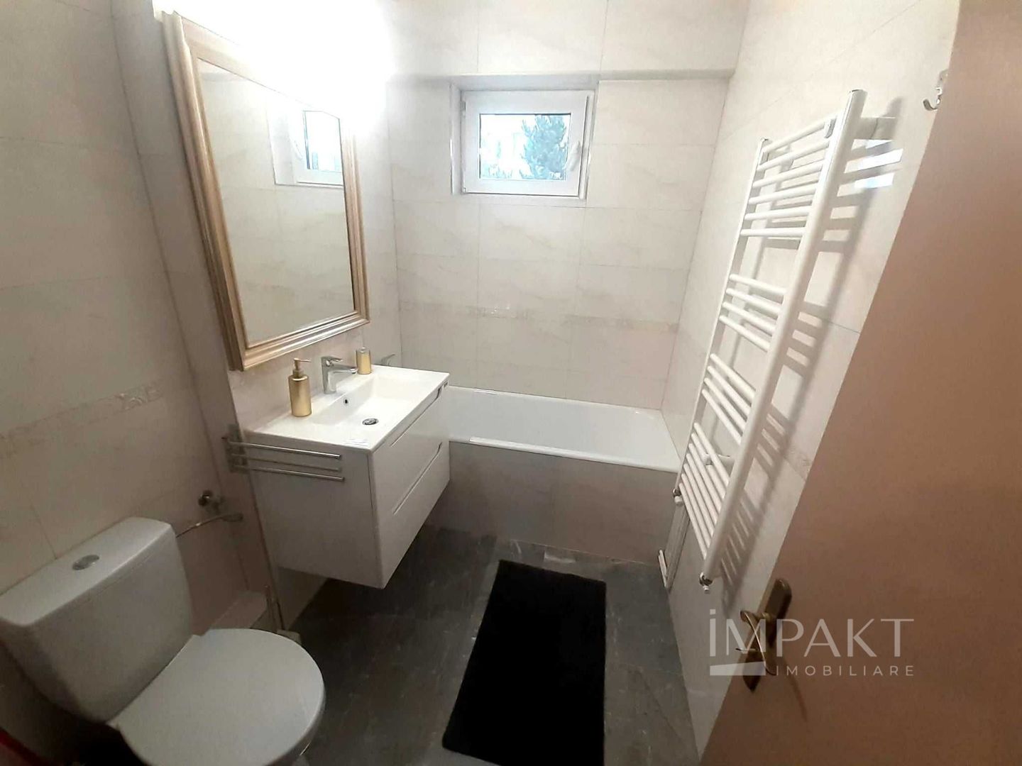 Apartament de inchiriat exclusivist 3 camere în Andrei Mureșanu - Poză 7