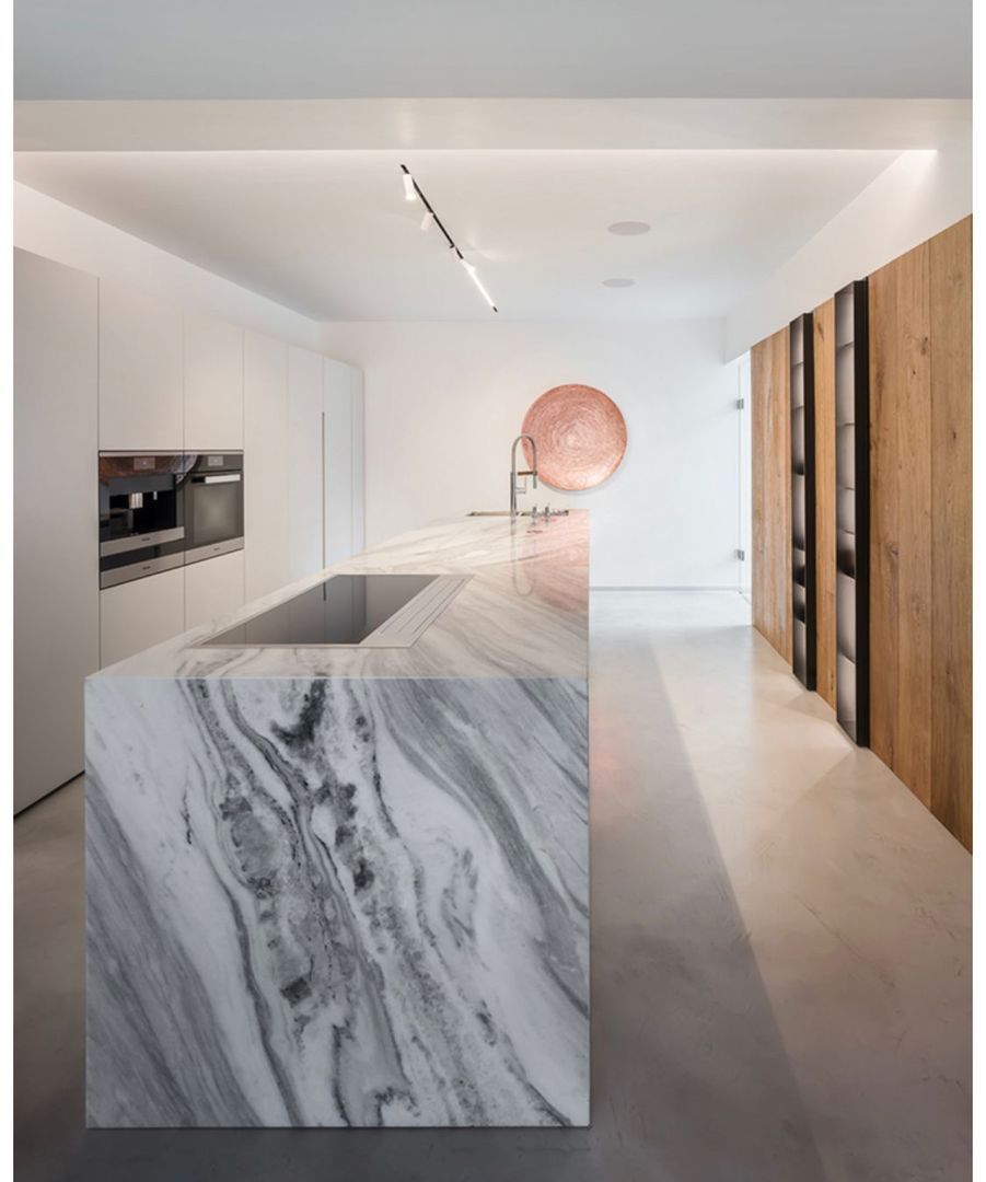 Vila superba în Mogoșoaia cu deschidere la lac - Poză 11