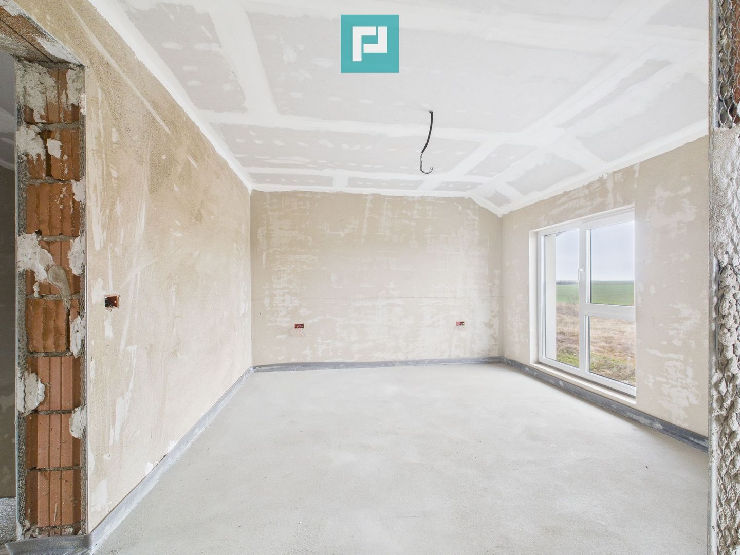 Duplex semi-finisat cu 3 camere, 3 băi în Pișchia - Poză 11