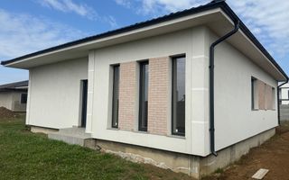 Casa parter Tunari 5 camere curte 500m2, UTILITATI, zona buna - Poză 2