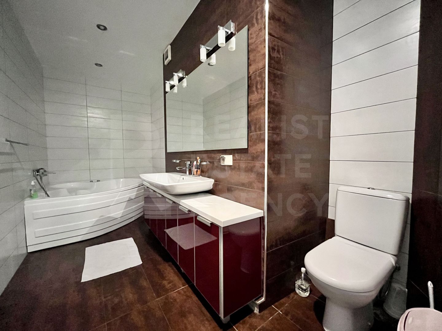 Chirie, apartament, 4 camere, str. Vasile Alecsandri, Centru - Poză 13