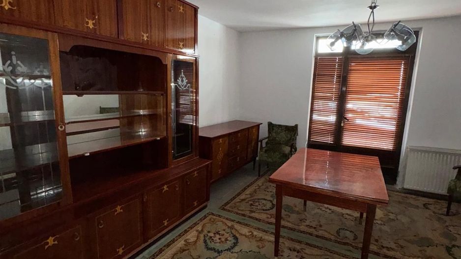 vand casa zona Biserica Noua , P+ET 1 - Poză 10