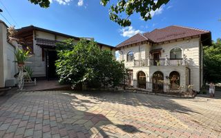 Casă în Buiucani, de vânzare, cu suprafața de 338m2. Pe teren de 14 ari. - Poză 2