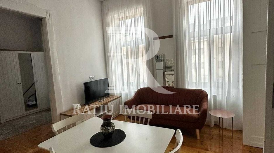 Apartament cu 2 camere | Zona Ultracentrala | Oradea - Poză 2