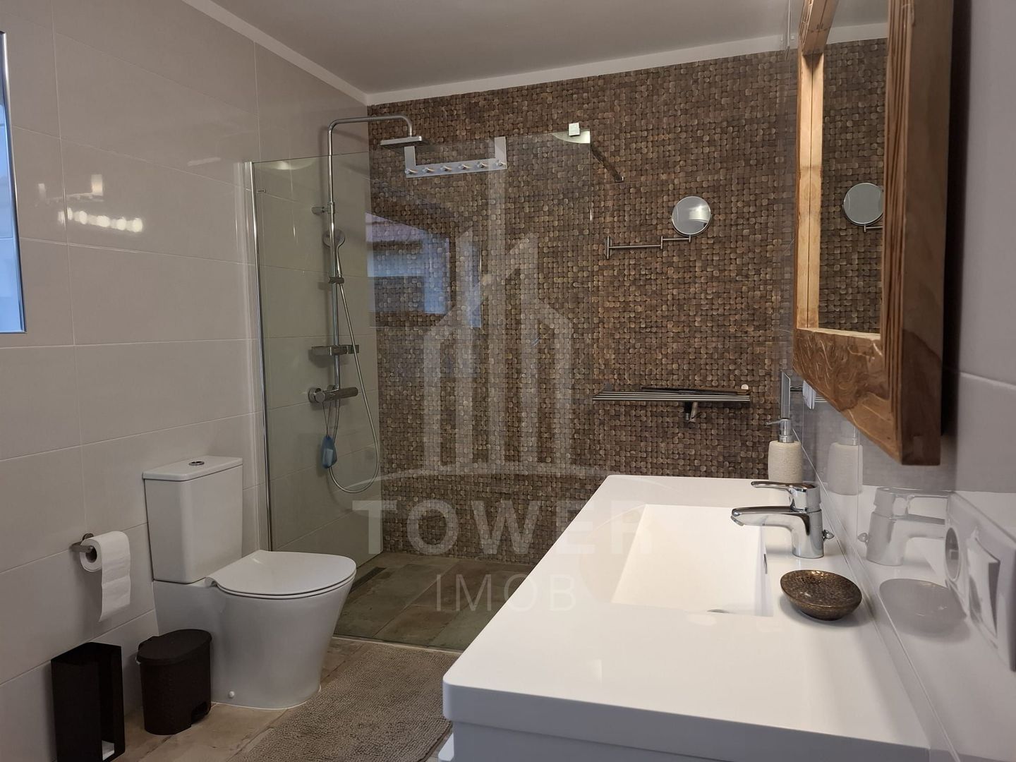 Casă complet renovată de vânzare în Amnaș – la doar 25 km de Sibiu! - Poză 26