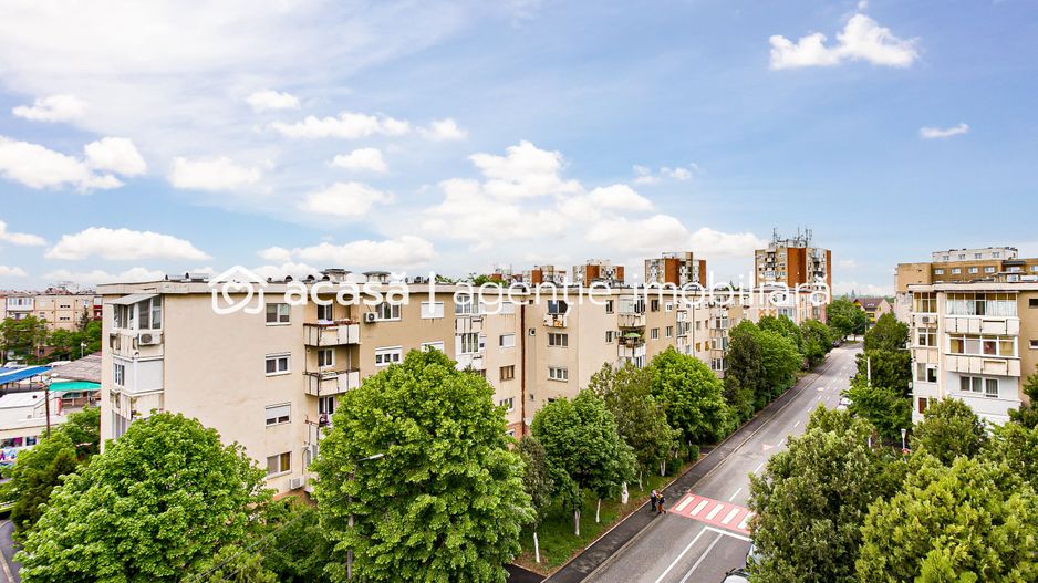 Apartament cu 3 camere zona Miorița etaj 4 - Poză 1
