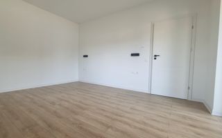 Apartament 2 camere cu grădină ,la cheie, intabulat -Selimbar - Poză 9