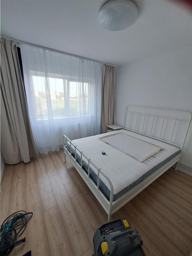 Etaj 1 4 camere  Complexul Studentesc-aproape de Sala Olimpia - Poză 25