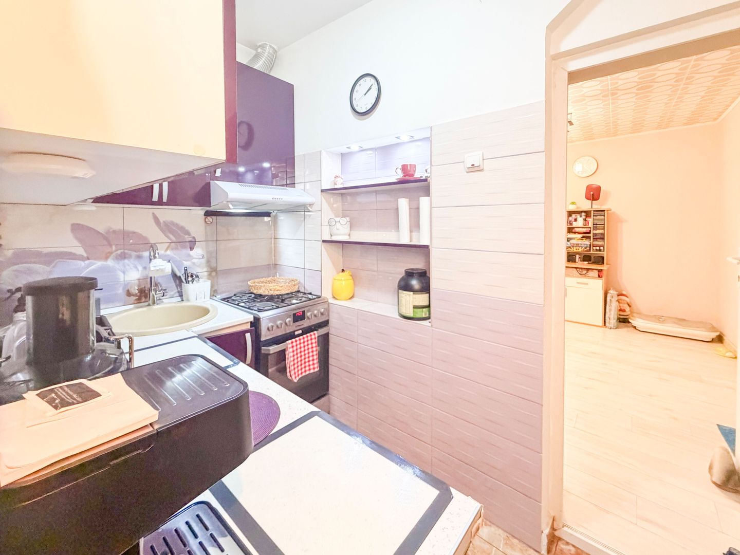 Casă de vânzare 2 camere  Mansarda + Pivnița - Belvedere - Poză 13