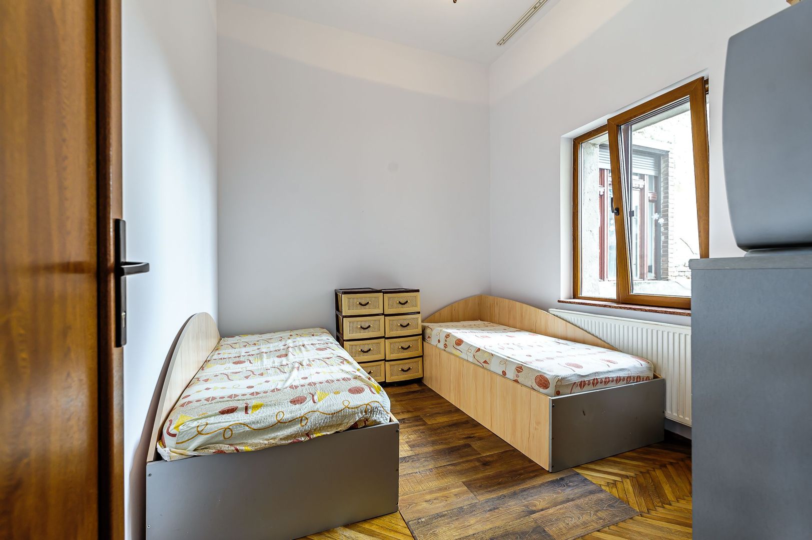 Apartament în Palatul Bohuș, lângă Teatrul de Stat. - Poză 8