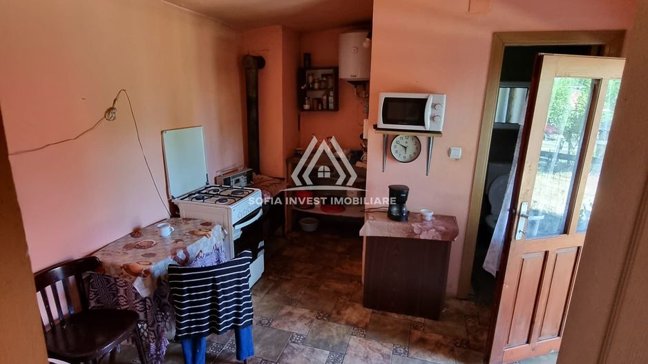 CASĂ LA ȚARĂ, SÂMBOLENI, COMUNA CAMARAȘU - Poză 5