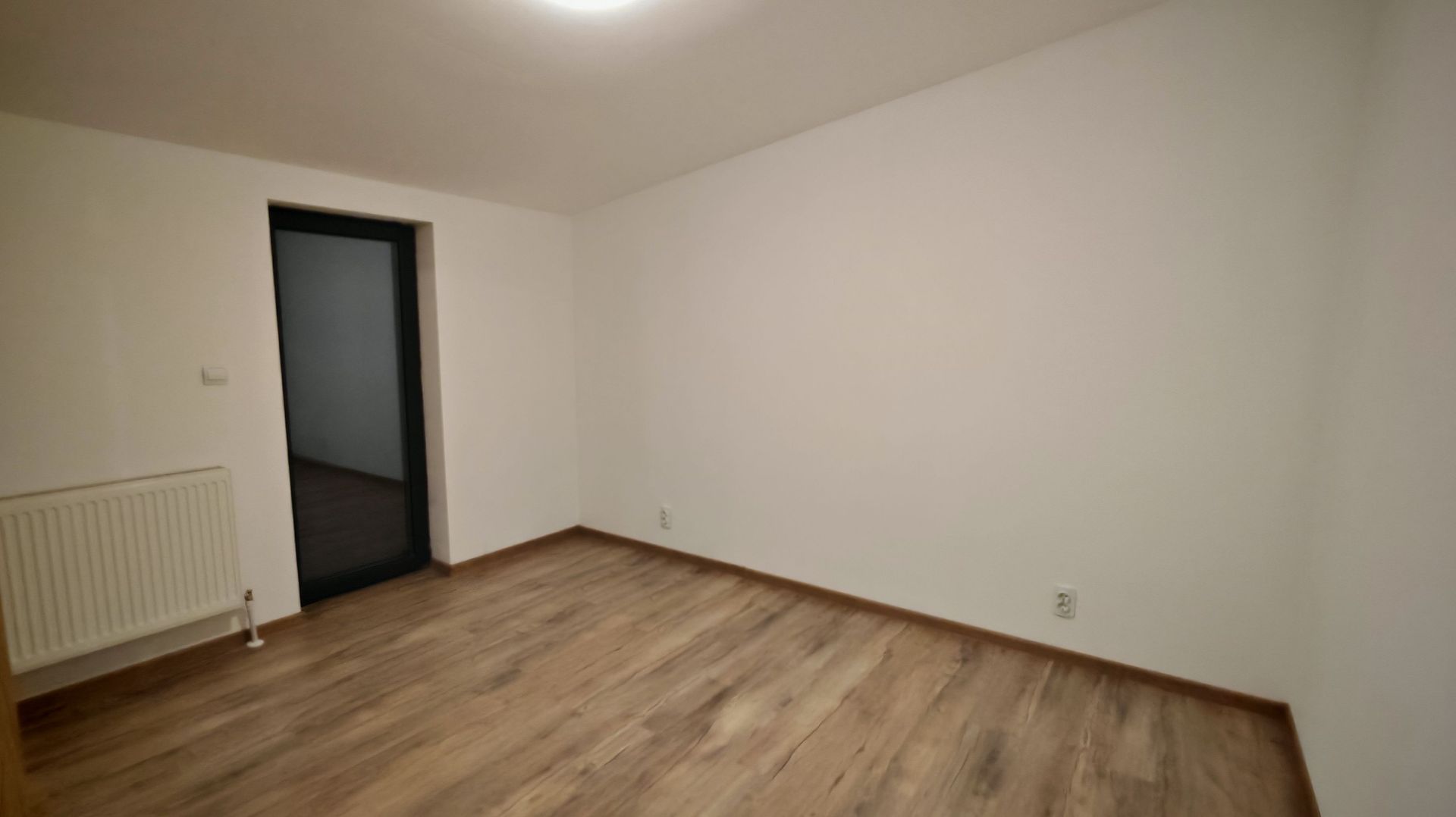 Corp de casa P+M 4 camere , Racadau Carpatilor -LIDL- ,curte comuna. - Poză 31
