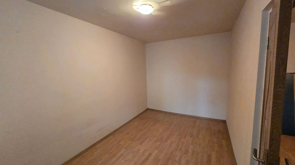 Apartament 2 camere, Zona Piata Dacia, Parter, Necesita renovare - Poză 2