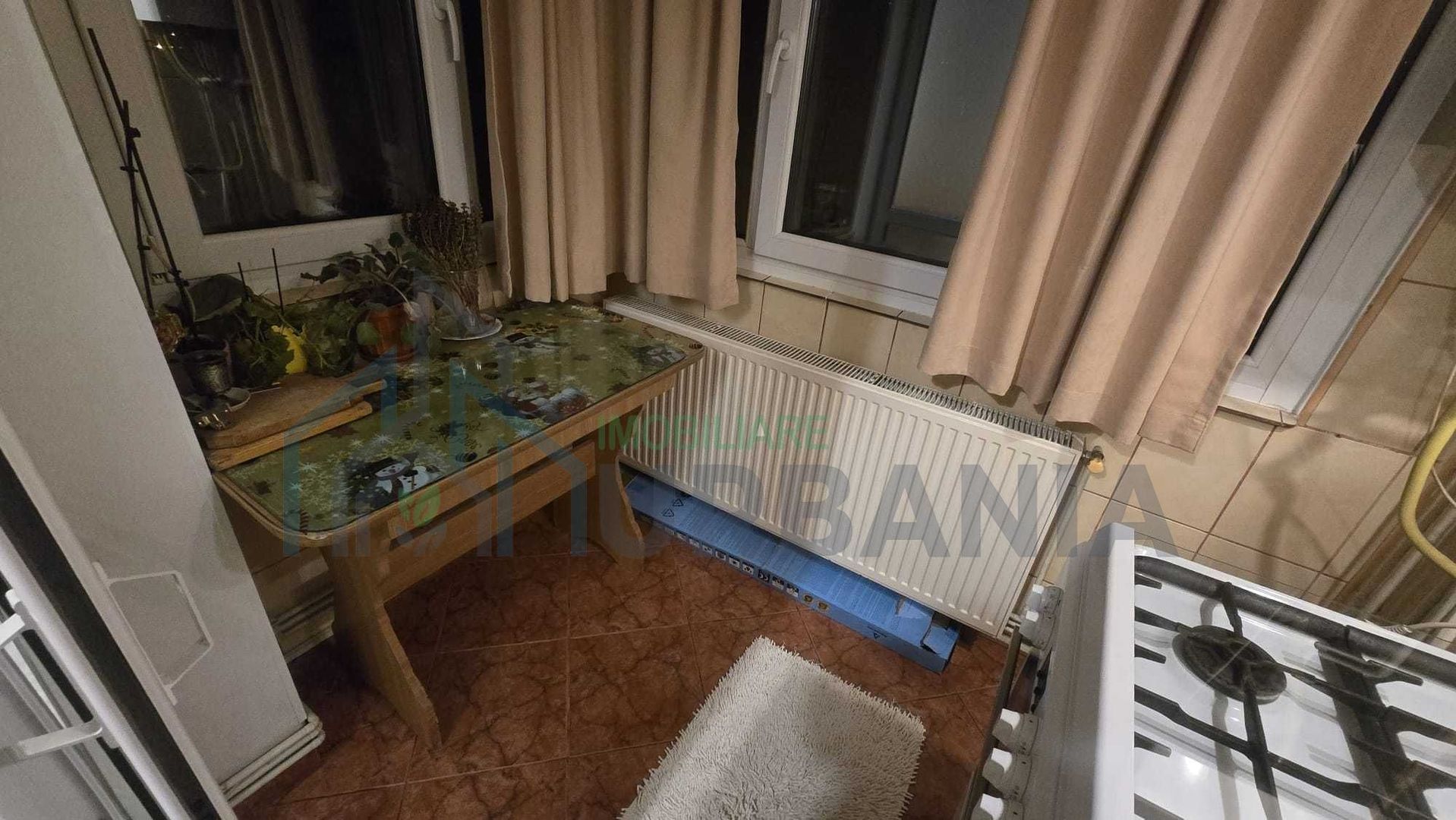 Inchiriez apartament 2 camere - Poză 2