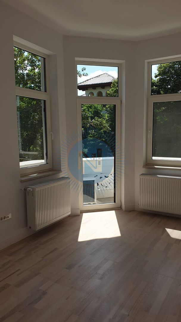 Spațiu de birouri in vila demisol etaj 1 si mansarda - Poză 6