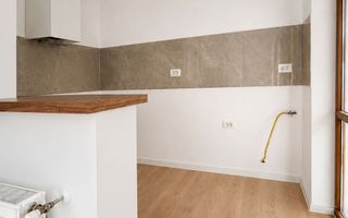 Casă individuală 5 camere  Dumbravita teren 630 mp - Poză 5