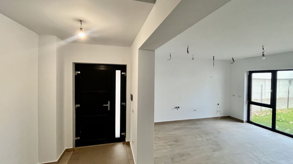 Casa individuala - 149 mp util - terasa rooftop cu jacuzzi de 32 mp - Poză 5