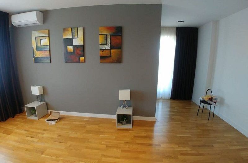 Apartament in imobil nou, suprafata generoasa, dressing, parcare - Poză 13