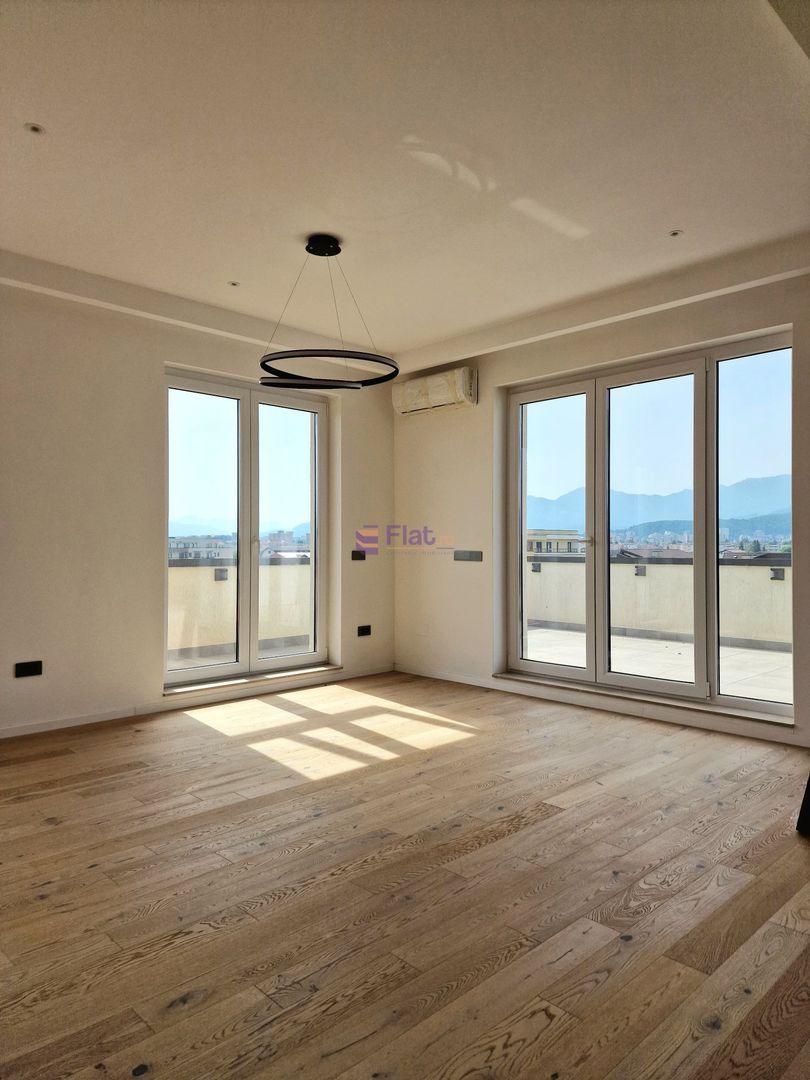 Comision 0 Penthouse 3 Camere 104 mp.  Terasa 43 mp. Tractorul - Poză 11