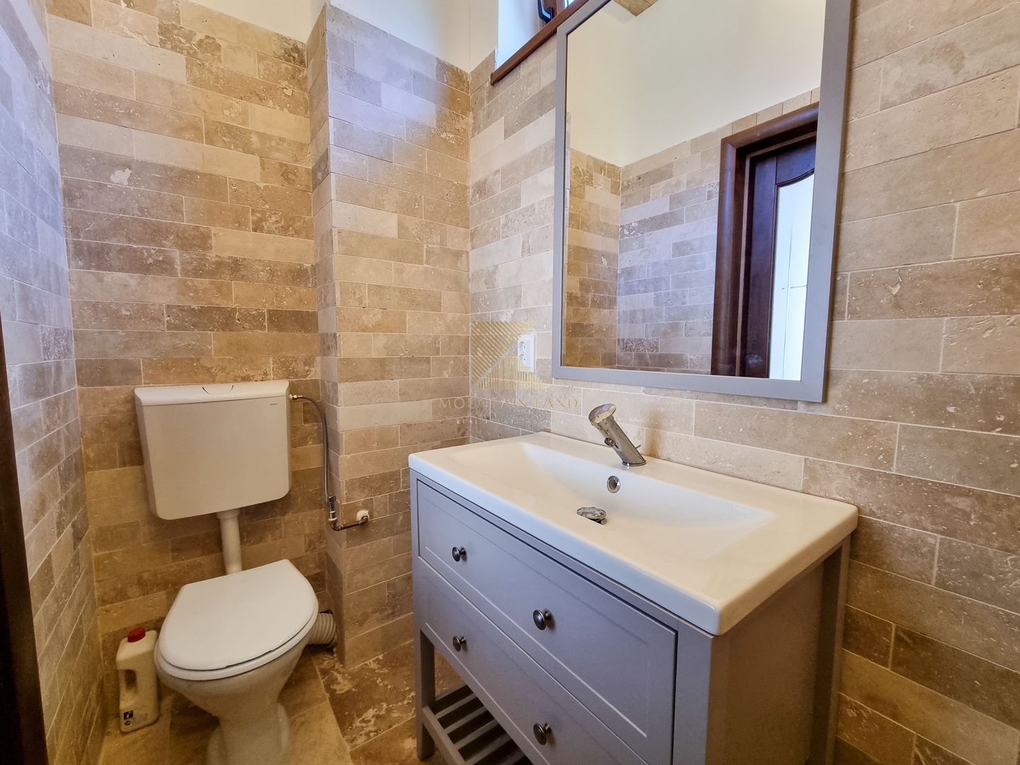 Casă individuală complet renovată, situată în centrul istoric al Brașo - Poză 18