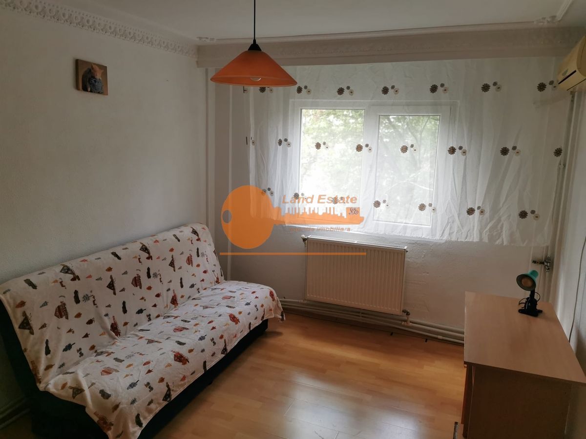 Garsonieră  decomandată cu centrala proprie – la 5 minute de metrou - Poză 3