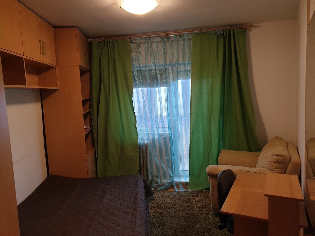 Crângași – Inchiriere apartament 3 camere decomandat, vedere la șosea - Poză 2