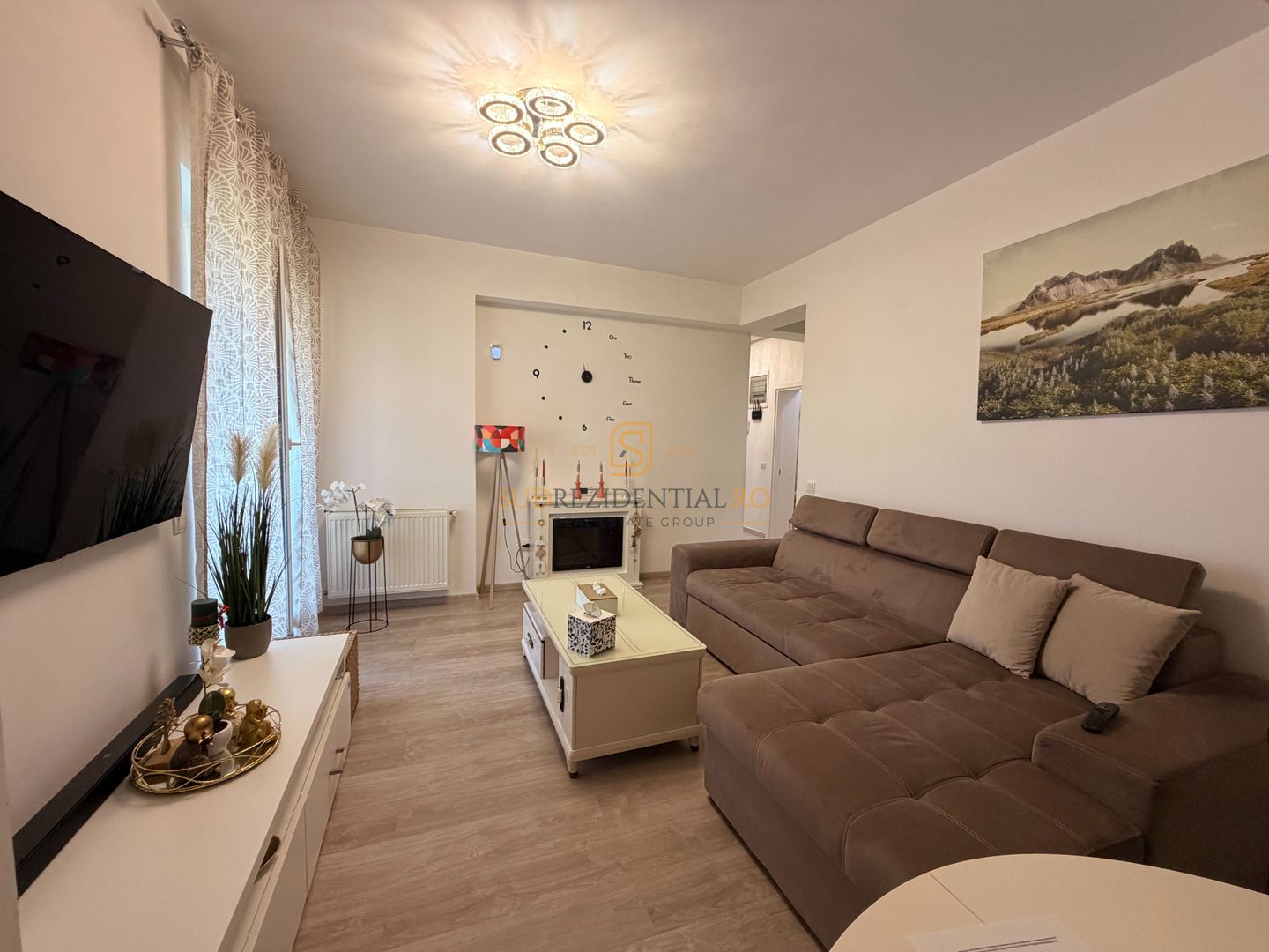 Confort și Eleganță: Apartament 3 Camere în Inima Sectorului 4 - Poză 2