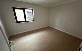 CASA TIP DUPLEX DESPARTIT PRIN GARAJ - Poză 34