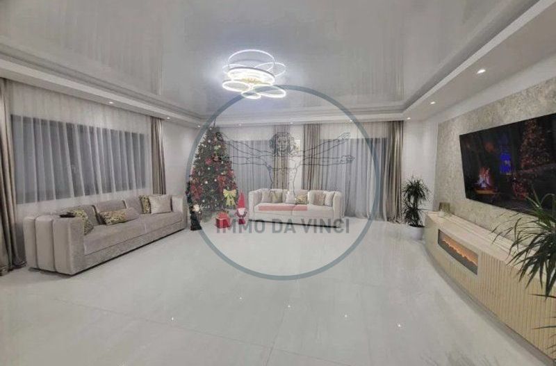 Casa cu PISCINA 248 mp utili + 580 mp teren si 2 garaje - Cart. Iris - Poză 1