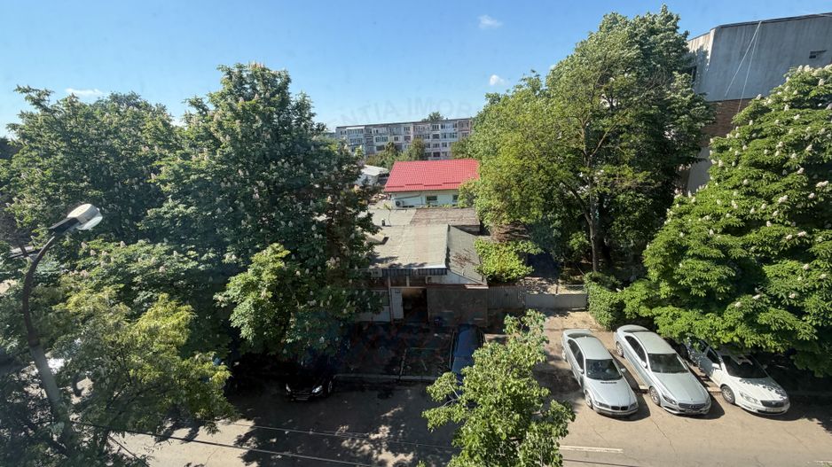 De vanzare apartament cu doua camere - Complex Siretu - Poză 7