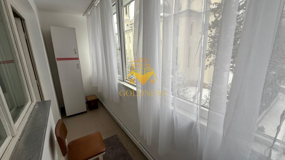 3 camere semidecomandate, balcon, Gheorgheni, Hotel Royal, P-ta Hermes - Poză 16