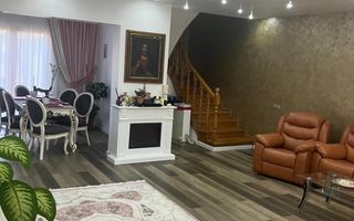 Case moderne x 2 cu 315 mp utili impreuna si teren 500 mp in Terezian - Poză 1