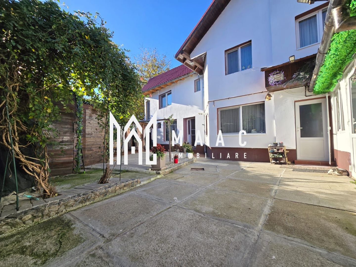 Casa 7 camere 3 bai 2 intrari Zona Garii - Poză 3