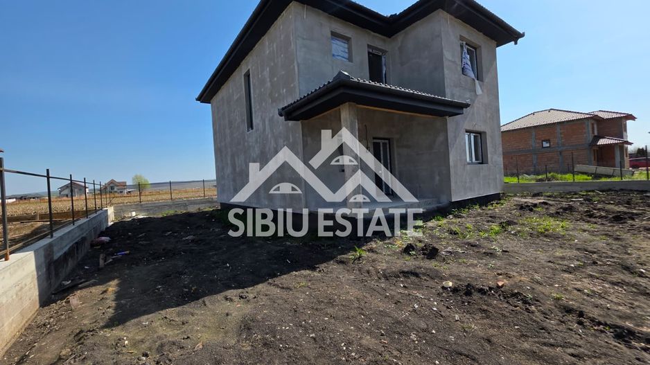 Casa individuala 5 camere ,super pret, Sura Mica ,Sibiu - Poză 4