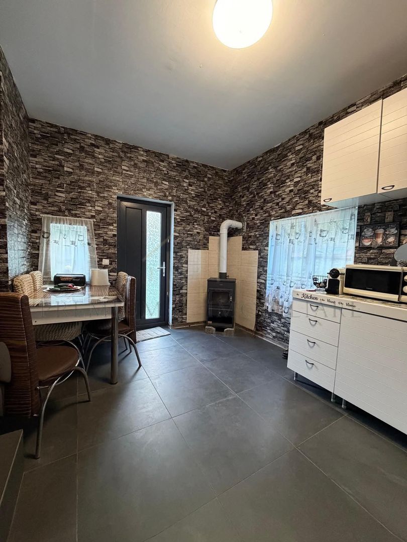 Casă individuală din lemn - Caiuti - Poză 8