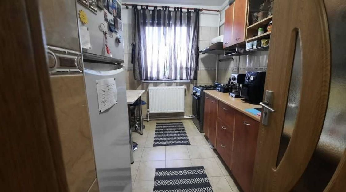 Ap 3 camere, mobilat, centrala, Tomis Nord, zona Brotacei - Poză 2